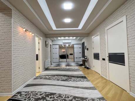 5 otaqlı yeni tikili - Şah İsmayıl Xətai m. - 226 m²