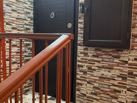 5 otaqlı köhnə tikili - Azadlıq Prospekti m. - 125 m²