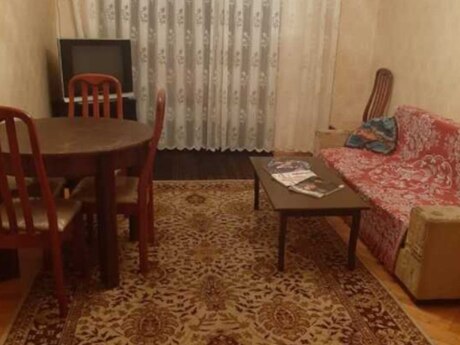 2 otaqlı köhnə tikili - İnşaatçılar m. - 55 m²