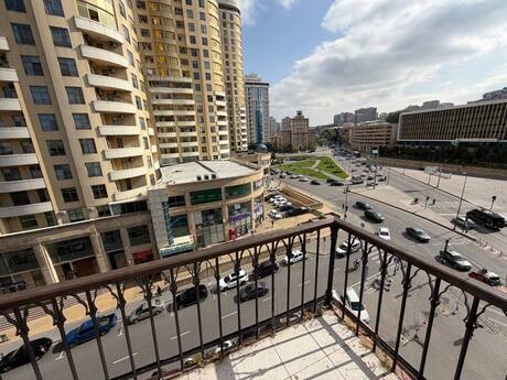 3 otaqlı köhnə tikili - Nizami m. - 100 m²
