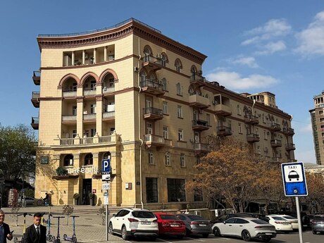 3 otaqlı köhnə tikili - Nizami m. - 100 m²
