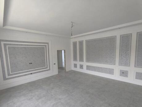 4 otaqlı həyət evi/bağ evi - Novxanı q. - 300 m²