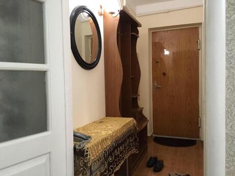 1 otaqlı köhnə tikili - 9-cu mikrorayon q. - 40 m²