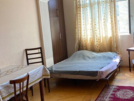 2 otaqlı köhnə tikili - Həzi Aslanov m. - 50 m²