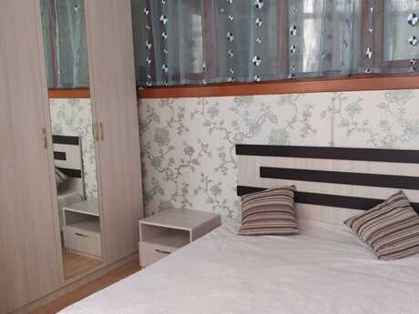 2 otaqlı yeni tikili - İnşaatçılar m. - 80 m²