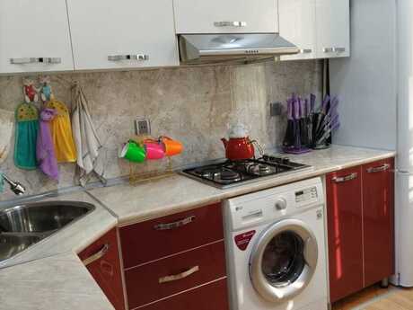 2 otaqlı köhnə tikili - Həzi Aslanov m. - 50 m²
