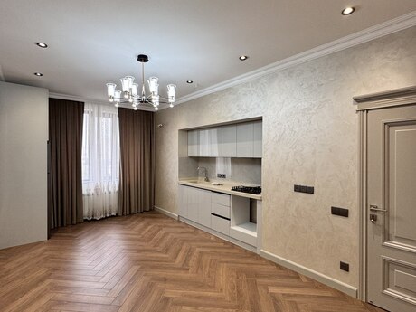 3 otaqlı yeni tikili - İnşaatçılar m. - 77 m²