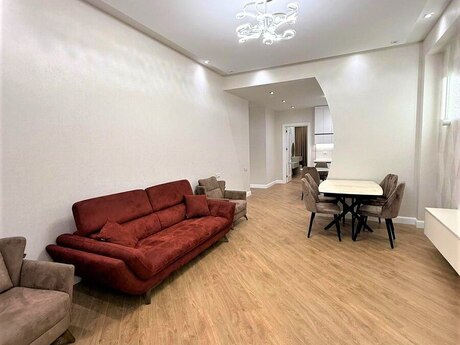3 otaqlı yeni tikili - Ağ şəhər q. - 110 m²