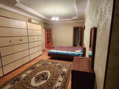 4 otaqlı yeni tikili - Nizami m. - 215 m²