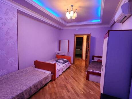 4 otaqlı yeni tikili - Nizami m. - 215 m²