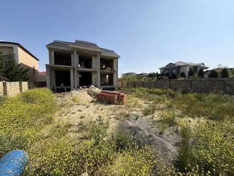 6 otaqlı həyət evi/bağ evi - Novxanı q. - 500 m²