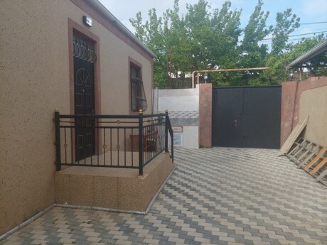3 otaqlı həyət evi/bağ evi - Zığ q. - 150 m²