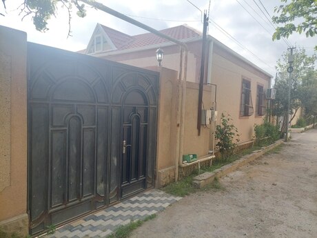 3 otaqlı həyət evi/bağ evi - Zığ q. - 150 m²