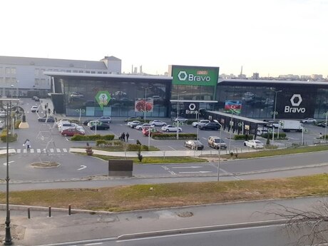 4 otaqlı köhnə tikili - Həzi Aslanov m. - 100 m²