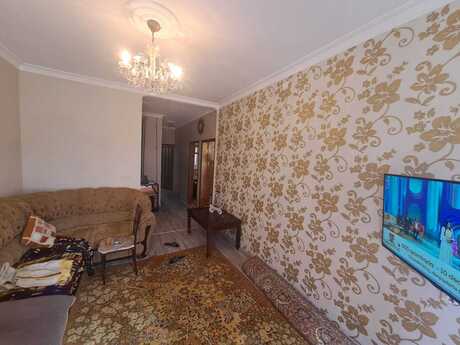 3 otaqlı köhnə tikili - Əhmədli m. - 85 m²