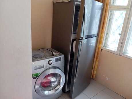 3 otaqlı köhnə tikili - Elmlər Akademiyası m. - 65 m²