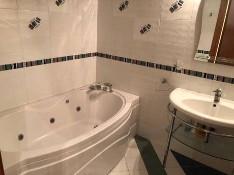 4 otaqlı yeni tikili - 28 May m. - 114 m²