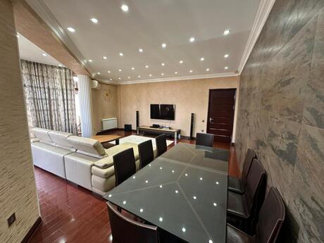 4 otaqlı yeni tikili - 28 May m. - 172 m²