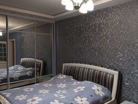 3 otaqlı köhnə tikili - Səbail r. - 90 m²