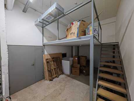 Obyekt - Ağ şəhər q. - 185 m²