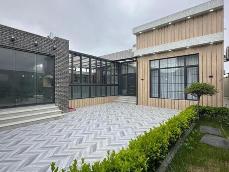 4 otaqlı həyət evi/bağ evi - Mərdəkan q. - 160 m²