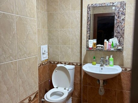 3 otaqlı yeni tikili - İnşaatçılar m. - 150 m²