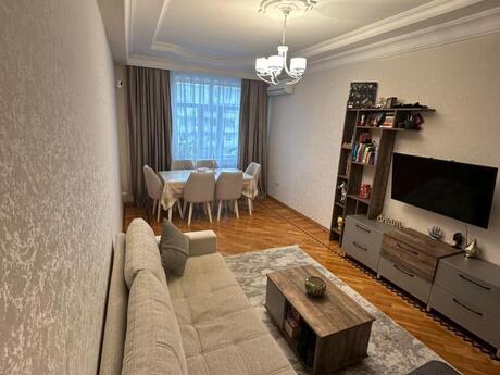 Объявление №6103460 - Баку, м. Ази Асланов, 2-комн., 82 м², 8/17 этаж
