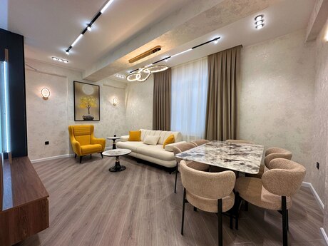 3-комн. новостройка - м. Ази Асланов - 92 м²