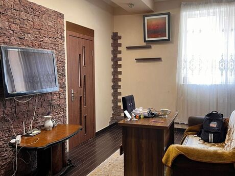 3 otaqlı yeni tikili - 8 Noyabr m. - 60 m²
