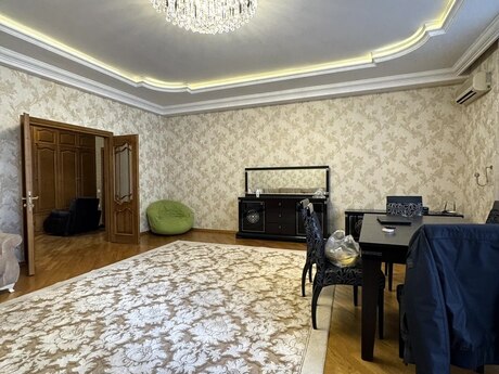 3 otaqlı yeni tikili - 8 Noyabr m. - 140 m²