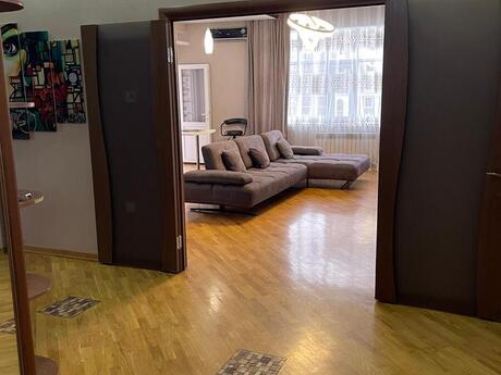 4 otaqlı yeni tikili - Nərimanov r. - 130 m²