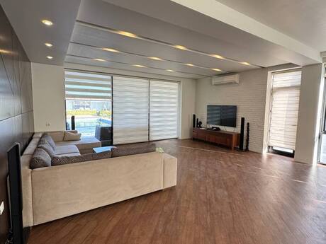6 otaqlı həyət evi/bağ evi - Mərdəkan q. - 400 m²