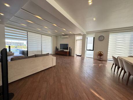 6 otaqlı həyət evi/bağ evi - Mərdəkan q. - 400 m²