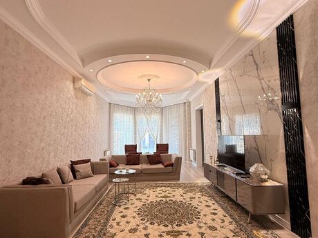 7 otaqlı həyət evi/bağ evi - Bakıxanov q. - 360 m²