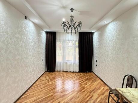 3 otaqlı köhnə tikili - Köhnə Günəşli q. - 80 m²