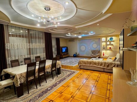 5 otaqlı yeni tikili - Nizami m. - 245 m²