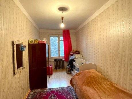2 otaqlı köhnə tikili - Azadlıq Prospekti m. - 50 m²