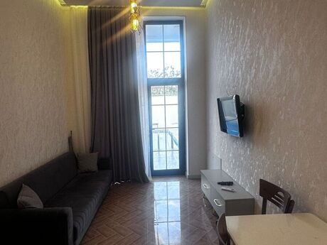 3 otaqlı həyət evi/bağ evi - Mərdəkan q. - 110 m²