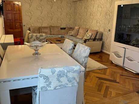3 otaqlı köhnə tikili - Əhmədli m. - 80 m²