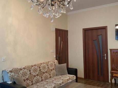 2 otaqlı köhnə tikili - Memar Əcəmi m. - 60 m²