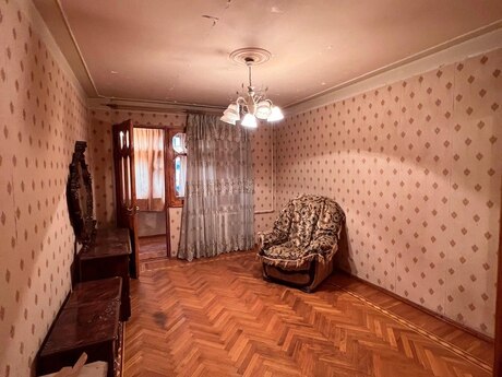 4 otaqlı köhnə tikili - Əhmədli m. - 100 m²