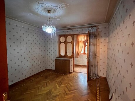 4 otaqlı köhnə tikili - Əhmədli m. - 100 m²
