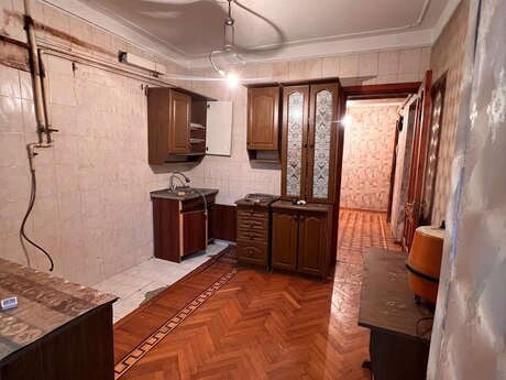 4 otaqlı köhnə tikili - Əhmədli m. - 100 m²