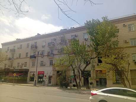 1 otaqlı köhnə tikili - Elmlər Akademiyası m. - 19 m²
