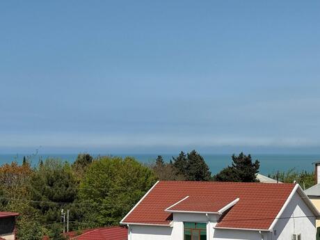 8 otaqlı həyət evi/bağ evi - Novxanı q. - 1100 m²
