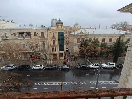 2 otaqlı köhnə tikili - Sahil m. - 60 m²