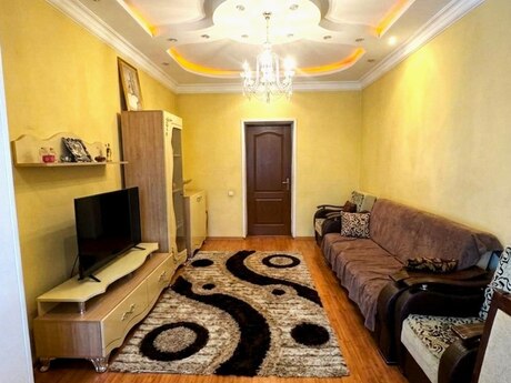 3 otaqlı köhnə tikili - Nizami m. - 80 m²