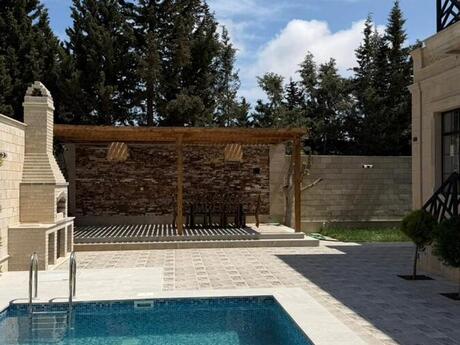 7 otaqlı həyət evi/bağ evi - Buzovna q. - 300 m²