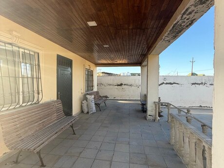 4 otaqlı həyət evi/bağ evi - Sea Breeze q. - 120 m²