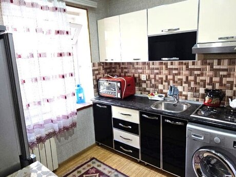2 otaqlı köhnə tikili - Neftçilər m. - 60 m²